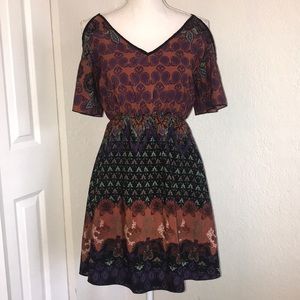 Short sleeve dress